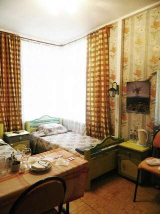 Гостиница Флигель Звенигород Стандартный двухместный номер с 2 отдельными кроватями-5