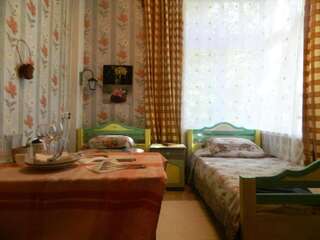 Гостиница Флигель Звенигород Стандартный двухместный номер с 2 отдельными кроватями-1